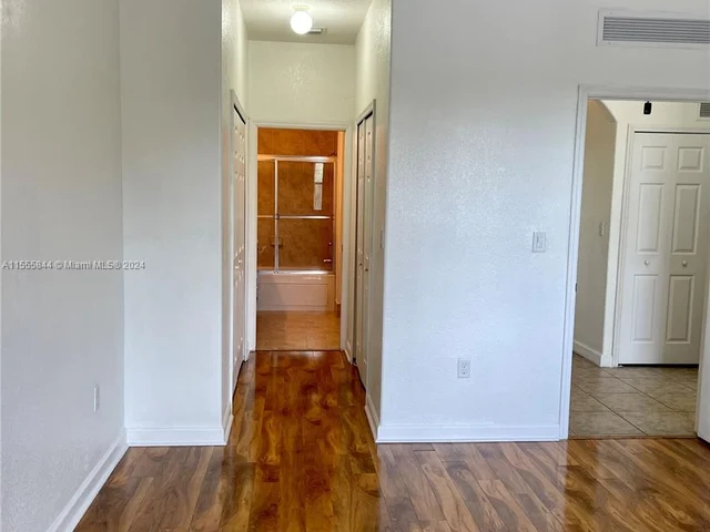 10012 NW 7th St # 207, Miami FL 33172