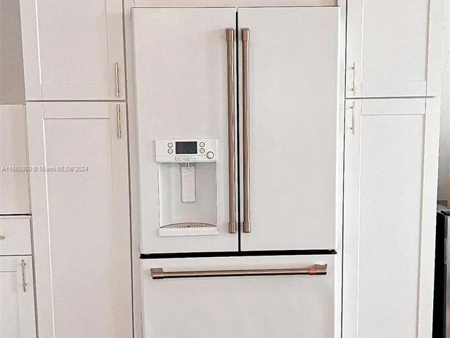 9074 SW 36th St, Miramar FL 33025