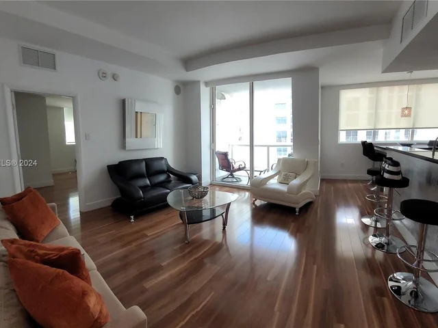 253 NE 2nd St # 2708, Miami FL 33132