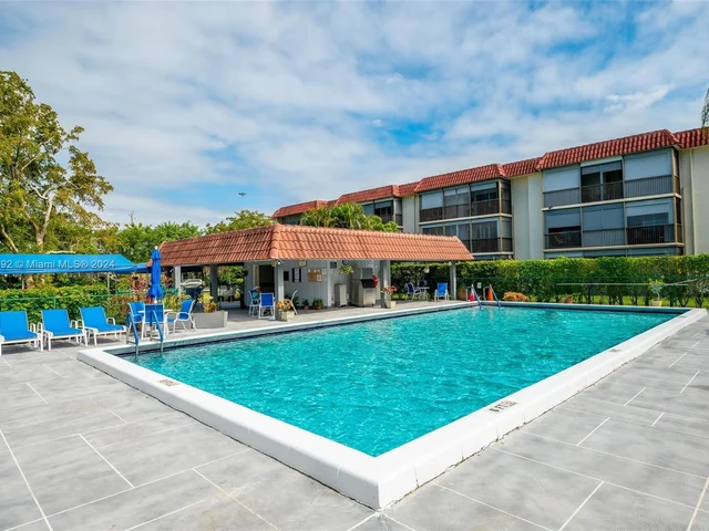 271 S Hollybrook Dr # 101, Pembroke Pines FL 33025