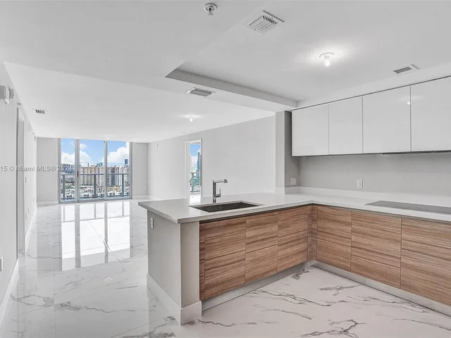 330 Sunny Isles Blvd # 2205, Sunny Isles Beach FL 33160