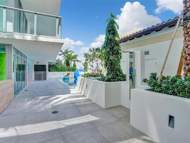 330 Sunny Isles Blvd # 2205, Sunny Isles Beach FL 33160