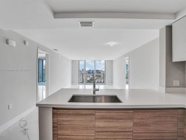 330 Sunny Isles Blvd # 2205, Sunny Isles Beach FL 33160