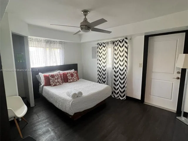 168 NW 53rd St # 3, Miami FL 33127