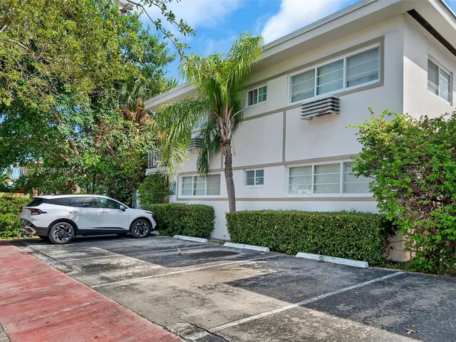 6905 Rue Vendome # 2, Miami Beach FL 33141