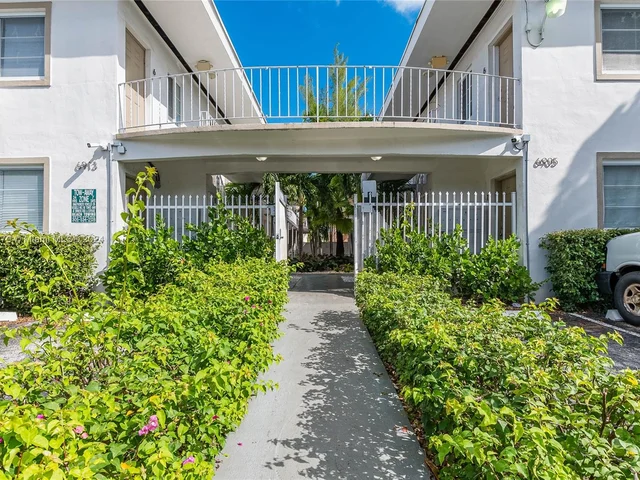 6905 Rue Vendome # 2, Miami Beach FL 33141