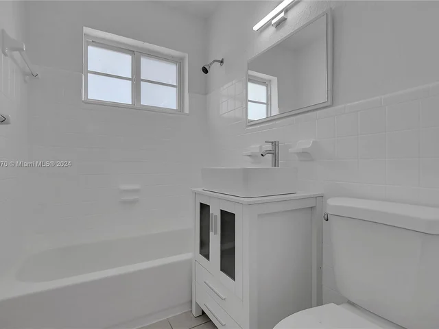 6905 Rue Vendome # 2, Miami Beach FL 33141