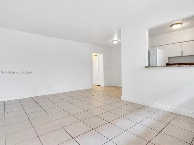 6905 Rue Vendome # 2, Miami Beach FL 33141