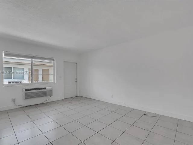 6905 Rue Vendome # 2, Miami Beach FL 33141