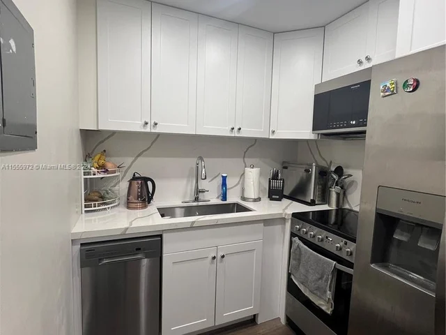 3642 NE 171st St # 307, North Miami Beach FL 33160