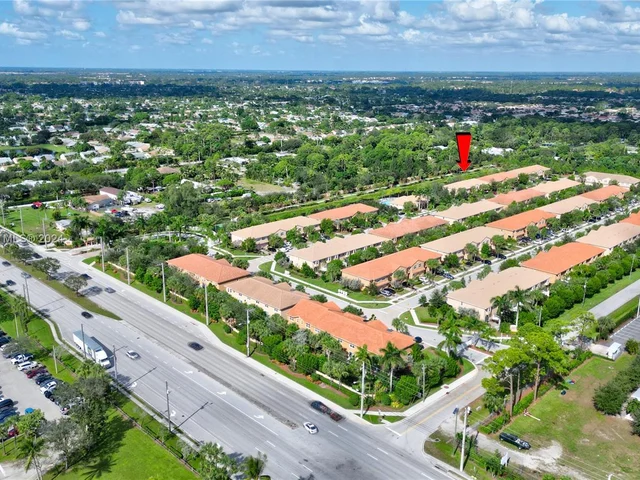 5919 Monterra Club Dr, Lake Worth FL 33463