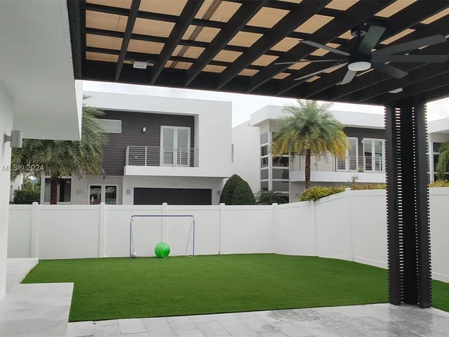 7430 NW 97th Pl # 0, Doral FL 33178