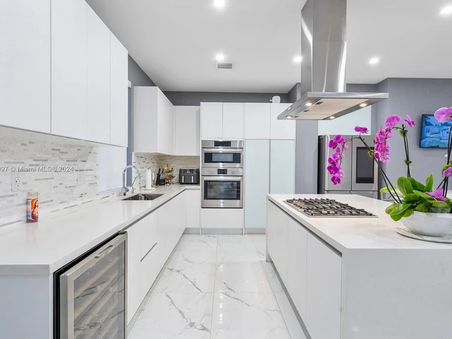 7430 NW 97th Pl # 0, Doral FL 33178