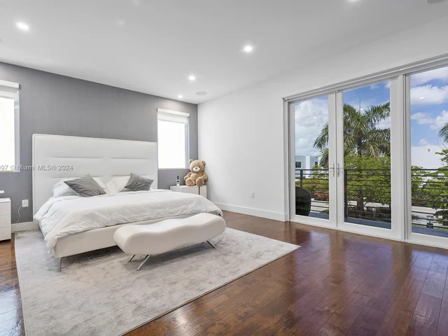 7430 NW 97th Pl # 0, Doral FL 33178