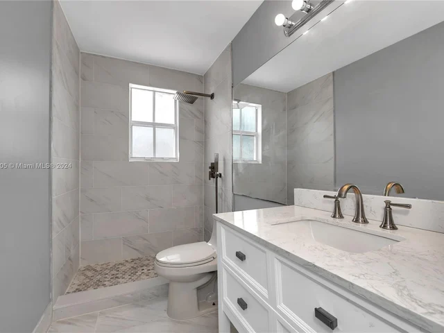 6277 Duval Dr, Margate FL 33063