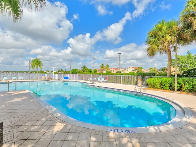 6277 Duval Dr, Margate FL 33063