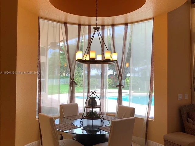 4723 SW 195th Way, Miramar FL 33029