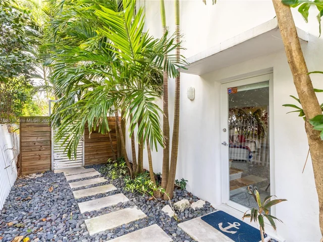 857 Michael St, Miami Beach FL 33141