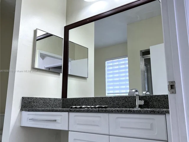 15840 SW 151st Ter, Miami FL 33196