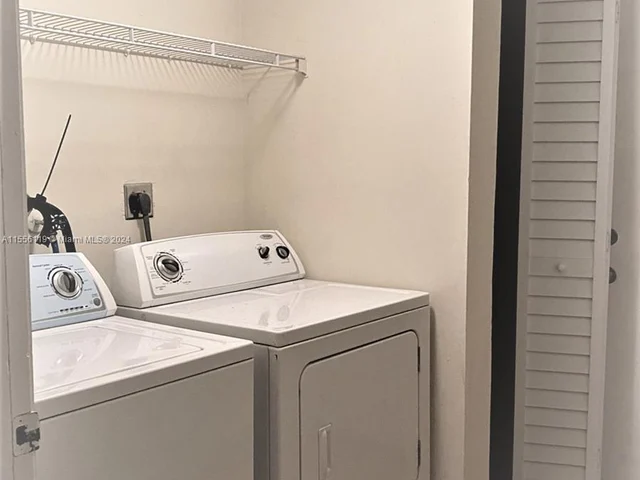 15840 SW 151st Ter, Miami FL 33196