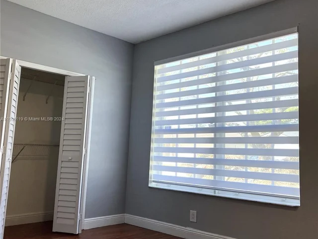 15840 SW 151st Ter, Miami FL 33196