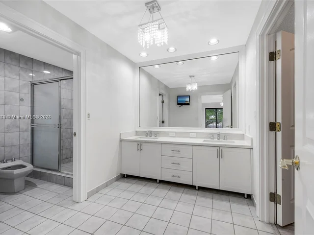 9005 SW 56th St # 0, Miami FL 33165