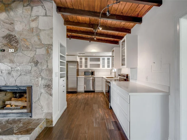 9005 SW 56th St # 0, Miami FL 33165