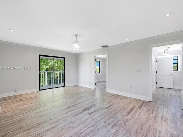 9005 SW 56th St # 0, Miami FL 33165