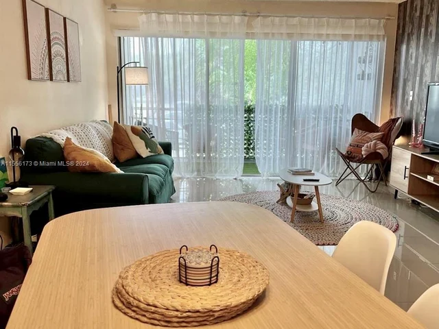 4205 N University Dr # 210, Sunrise FL 33351