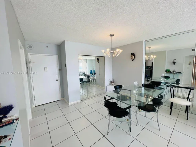400 Kings Point Dr # 1504, Sunny Isles Beach FL 33160