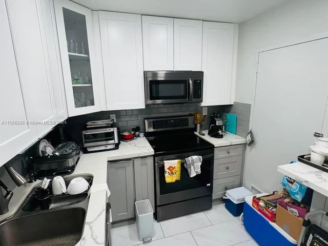 400 Kings Point Dr # 1504, Sunny Isles Beach FL 33160