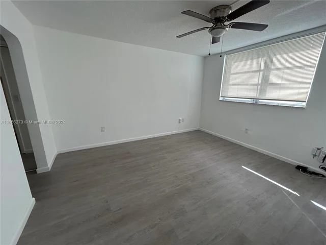 2859 Leonard Dr # G304, Aventura FL 33160