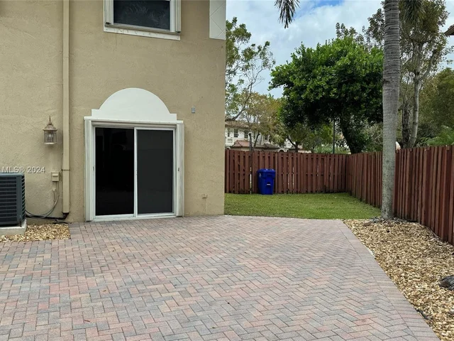 5060 SW 136th Ave, Miramar FL 33027