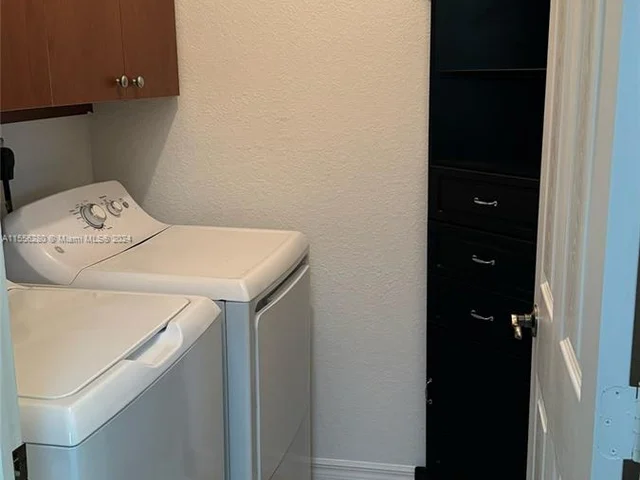 5060 SW 136th Ave, Miramar FL 33027