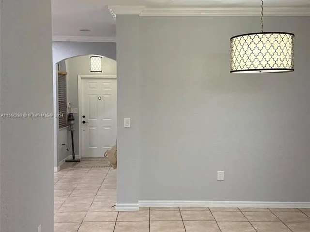 5060 SW 136th Ave, Miramar FL 33027