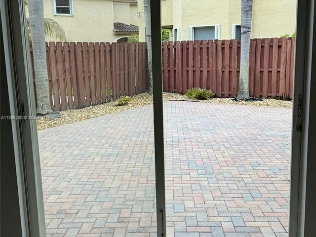 5060 SW 136th Ave, Miramar FL 33027