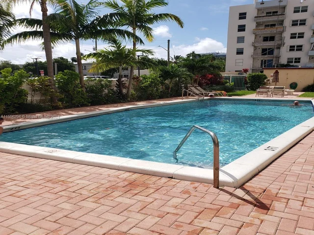 200 S Birch Rd # 203, Fort Lauderdale FL 33316