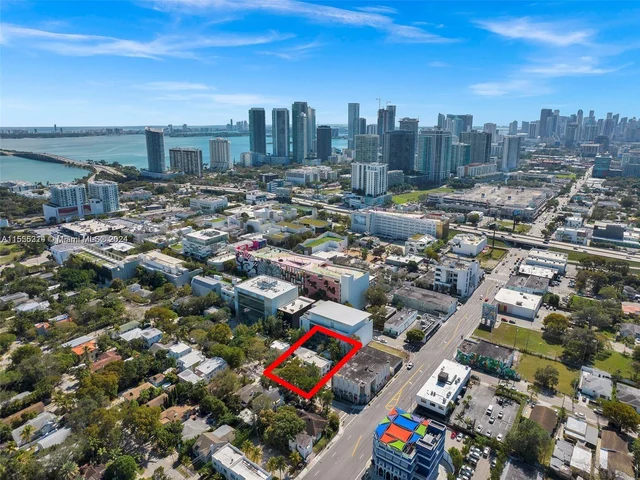 18 NE 42nd St, Miami FL 33137