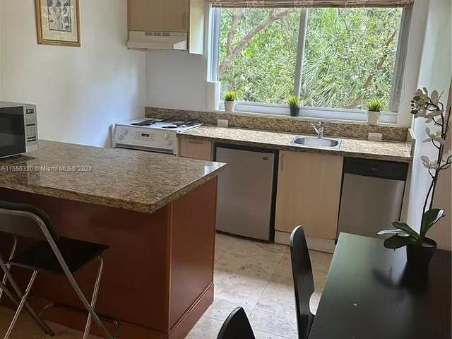 2951 S Bayshore Dr # 417, Miami FL 33133