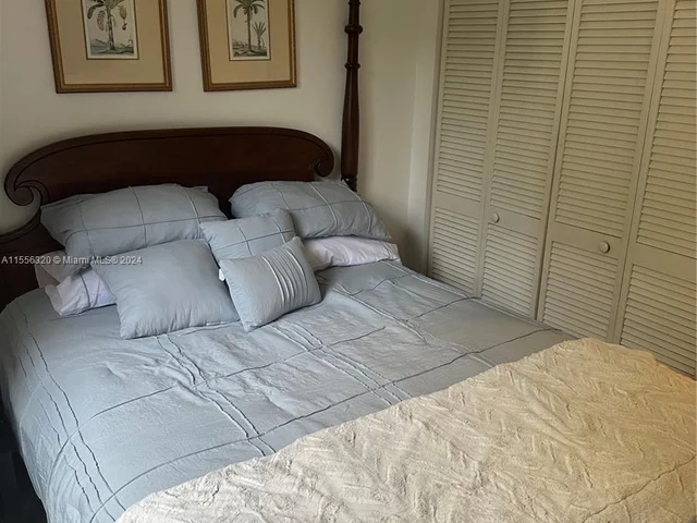 2951 S Bayshore Dr # 417, Miami FL 33133