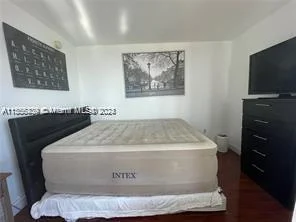 2899 Collins Ave # 1420, Miami Beach FL 33140