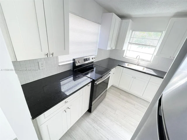 401 SE 23rd Ave # A, Boynton Beach FL 33435