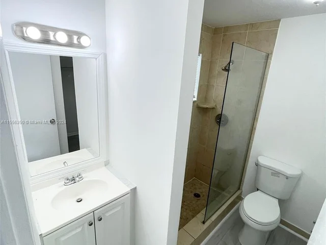 401 SE 23rd Ave # A, Boynton Beach FL 33435