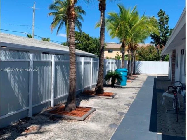 401 SE 23rd Ave # A, Boynton Beach FL 33435