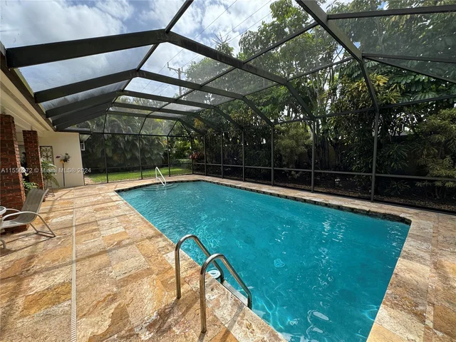 8500 SW 86th Ct, Miami FL 33143