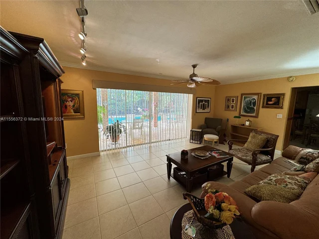 8500 SW 86th Ct, Miami FL 33143