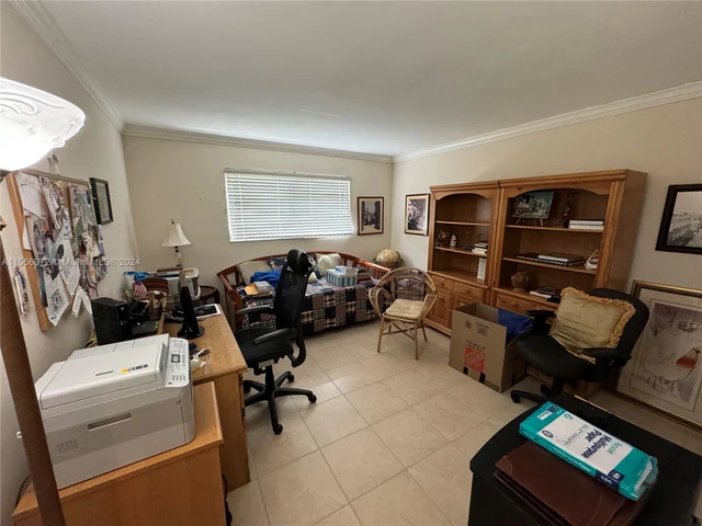 8500 SW 86th Ct, Miami FL 33143