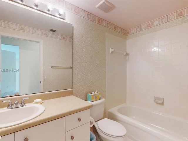 1994 Pisces Ter, Weston FL 33327