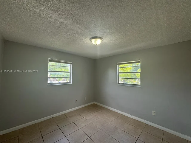 8262 NE 1st Ave # 5, Miami FL 33138