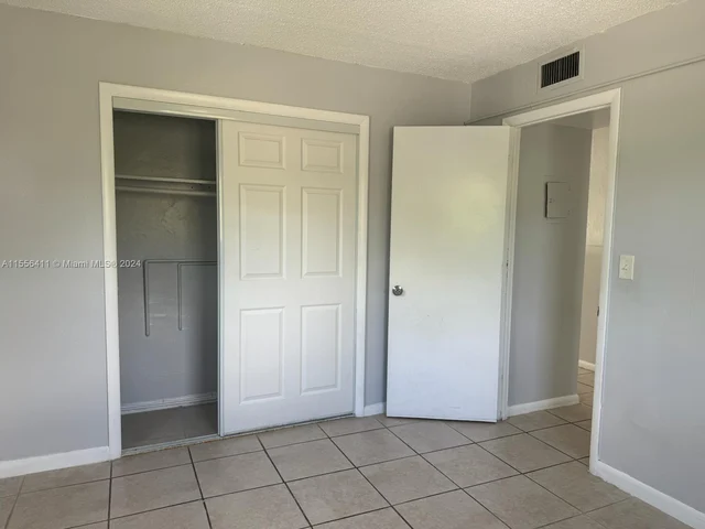 8262 NE 1st Ave # 5, Miami FL 33138